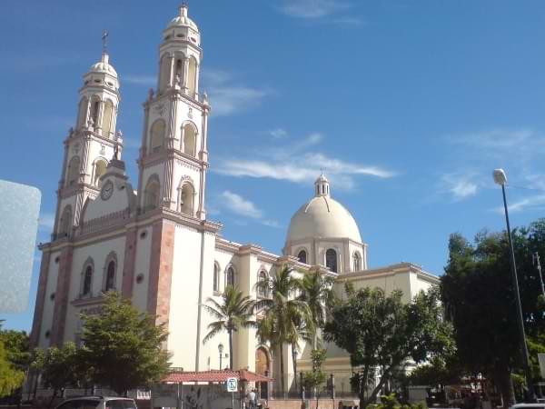 ¿Por qué debo visitar la ciudad de Culiacán en México? 2 Catedral de Culiacán - Sinaloa